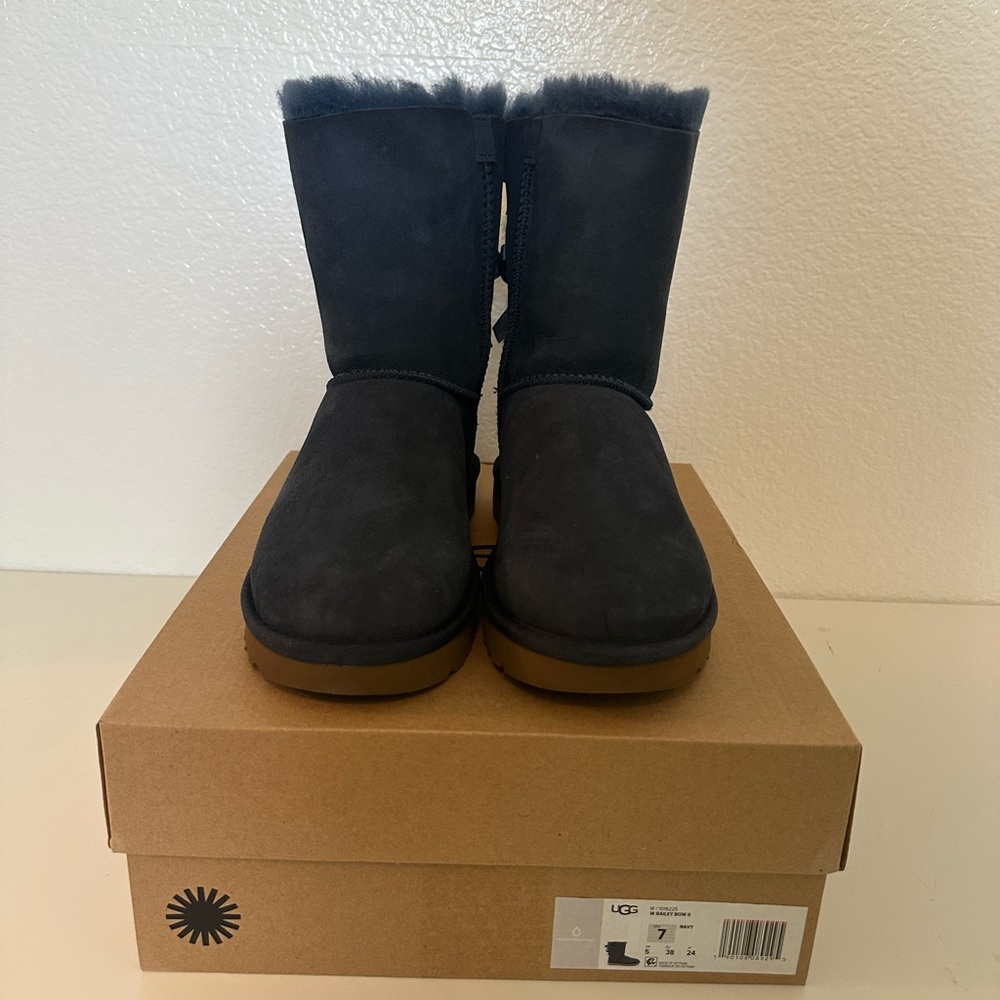NEW UGG Bailey Bow II NAVY Women’s